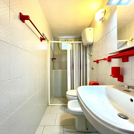 Apartment Budget *